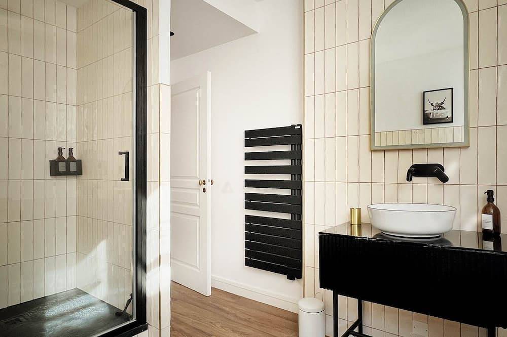 Appartement entier, Grande Lavandières (chambre double, espace à vivre et coin cuisine) in Limoges, Région de Limoges