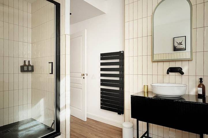 Appartement entier, Grande Lavandières (chambre double, espace à vivre et coin cuisine) in Limoges, Région de Limoges