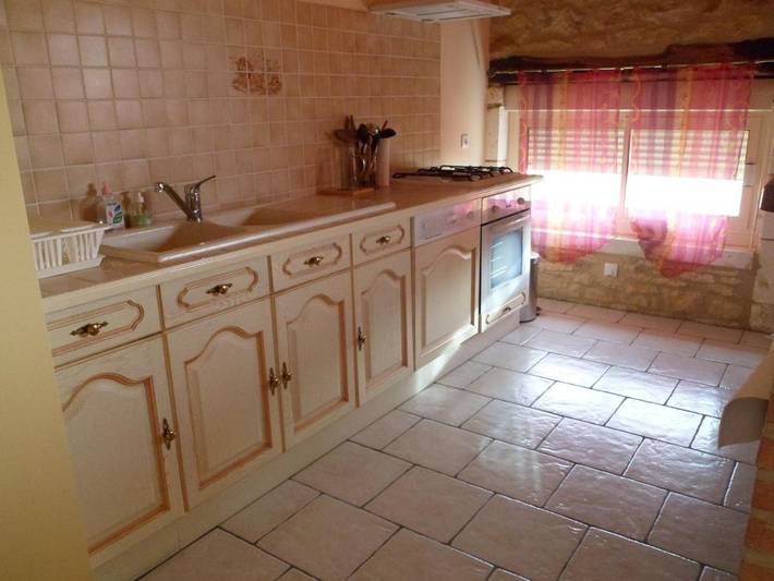 Gîte pour 6 personnes, avec vue ainsi que jardin et piscine à Eyzerac - 3