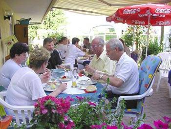 Gästehaus Rita - Doppelzimmer Standard mit Dusche und Wc in Stetten, Region Bodensee-Oberschwaben
