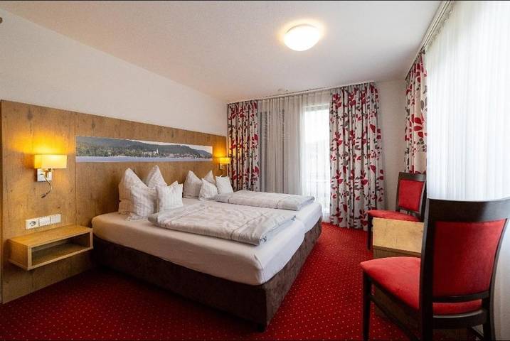 Chambre d’hôte pour 2 personnes, avec balcon et vue à Titisee-Neustadt - 2