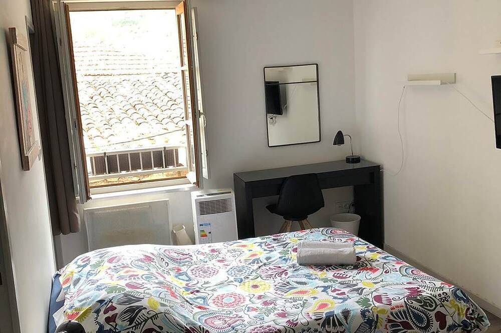 Apartamento entero, Studio rue Donzelle 2nd floor in Cahors, Lot
