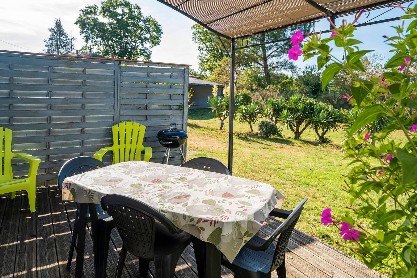 'Océan Ouest - Domaine Des Landes' avec piscine partagée et terrasse privée jardin partagé in Lesperon, Landes