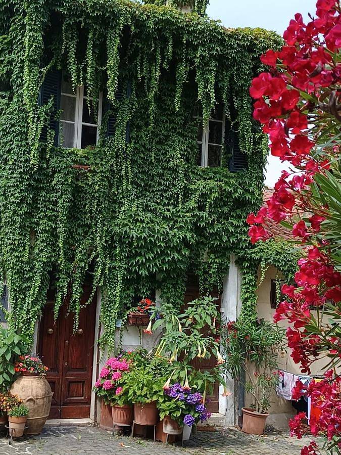 Appartamento intero, Two-Bedroom Deluxe Apartment with Balcony in Palestrina, Provincia di Roma
