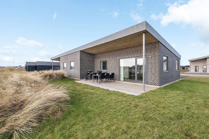 Feriehus for 6 personer, med terrasse - 1