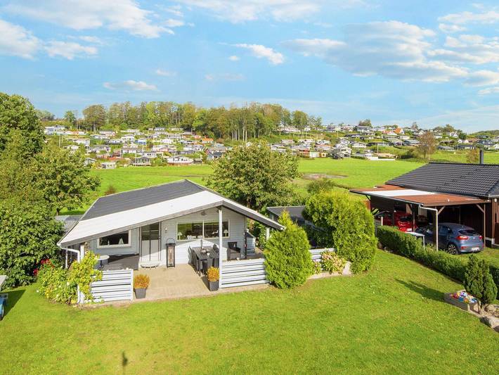 Ferienhaus für 6 Personen, mit Terrasse und Garten in Skarrev - 3