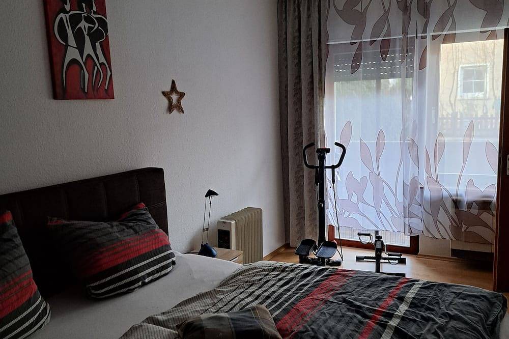 Ganze Wohnung, Gemütlichezwei-Zimmer-Wohnung Erdgeschoß barrierefrei zu erreichen mit Terasse in Ludwigswinkel, Landkreis Südwestpfalz