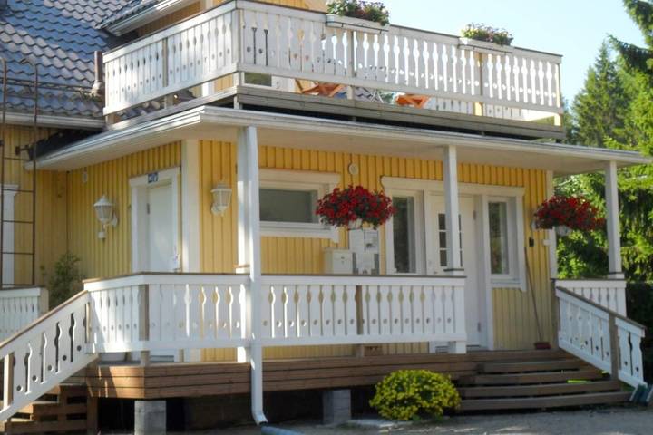 Camping para 3 personas, con balcón además de sauna y jardín en Finlandia