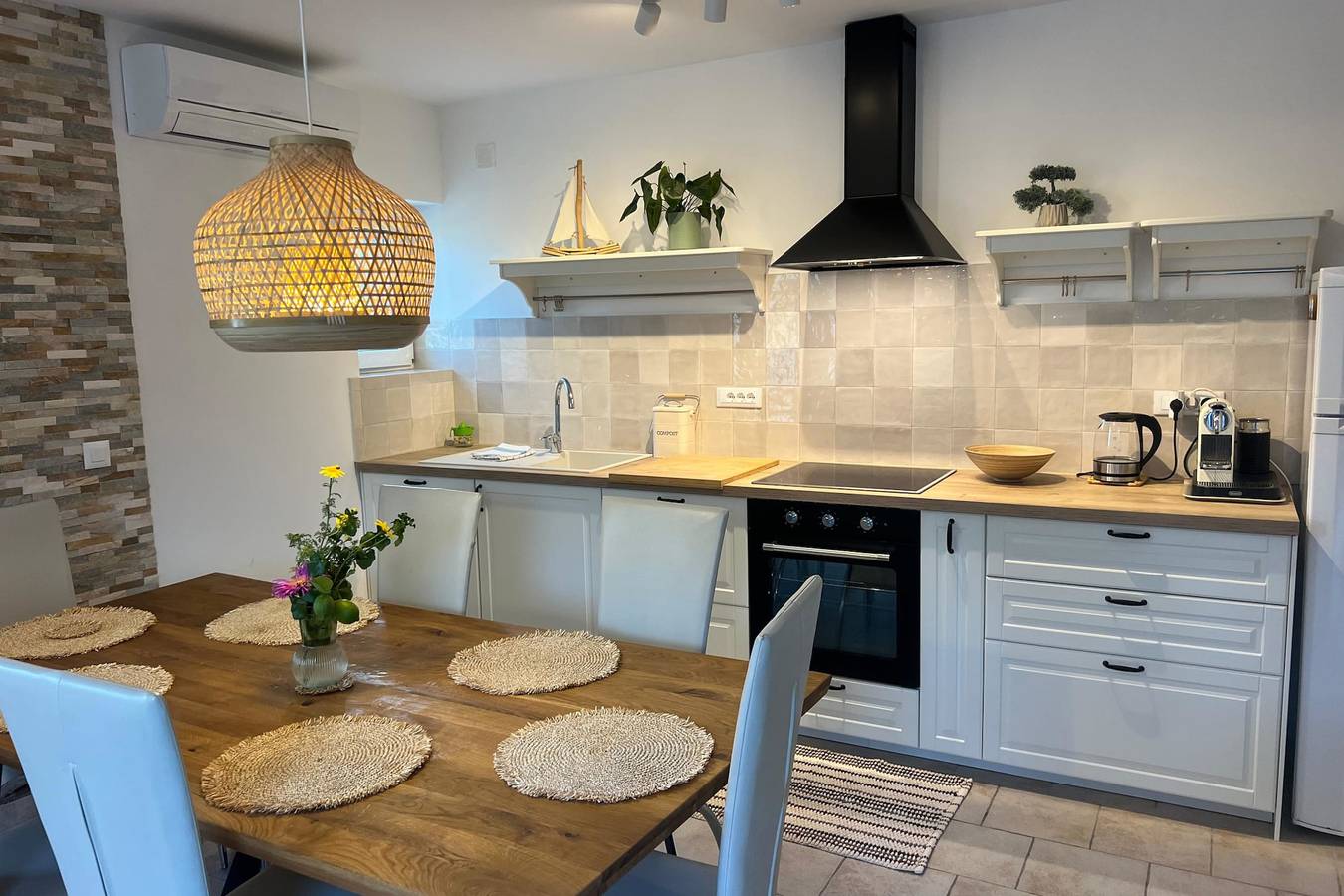 Ganze Wohnung, Öko-Ferienwohnung Sonnenschein - Carpe Diem für 8 in Lumbarda, Korcula