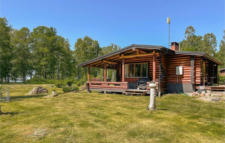 Ferienhaus für 6 Personen mit Garten in Hjälmaren