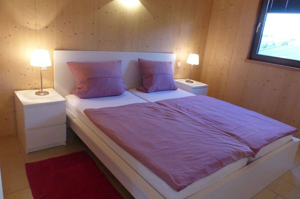 Freistehendes Ferienhaus in der Eifel, allergikerfreundliche Holzbauweise. in Dahlem, Rureifel (Nordrhein-westfalen)
