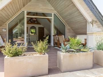 Cottage for 2 People in Saint-Étienne-de-Montluc, Loire Valley, Photo 1