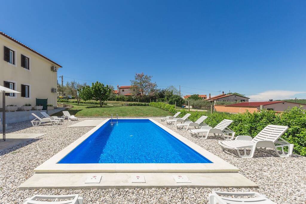 Holiday Home with pool in Višnjan in Visnjan, Općina Višnjan