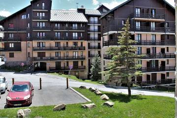 Gîte pour 4 personnes, avec balcon dans Office de Tourisme de Risoul