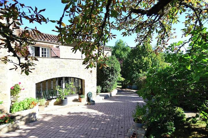 Location de vacances pour 2 personnes, avec Jardin et Piscine à Varen