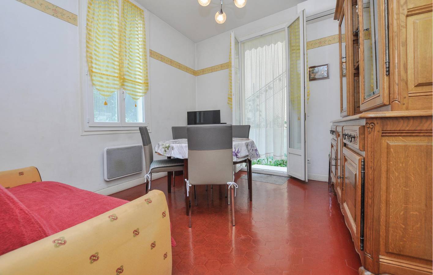 Entire holiday apartment, Riviera Terrace Retreat with Petanque & A/C in Nice (France), Nice region