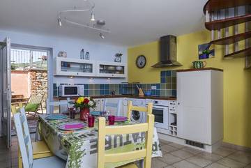 Casa Vacanza per 6 Persone in Le Perréon, Beaujolais, Foto 3