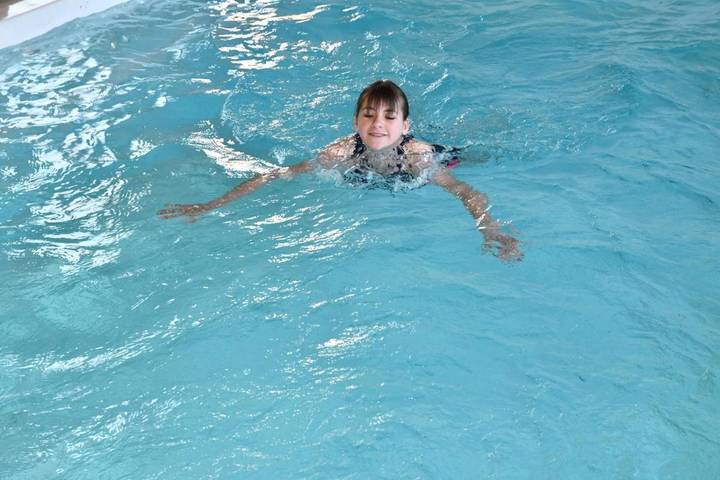 Location de vacances pour 14 personnes, avec jardin ainsi que vue et piscine à Cheffois - 3