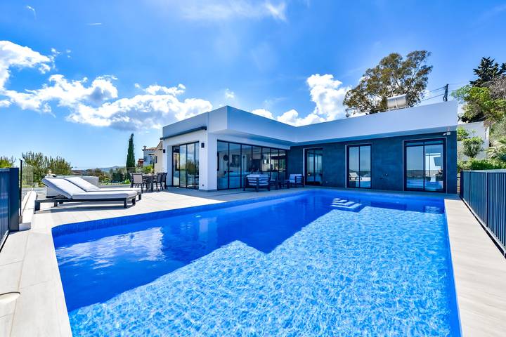 Chalet para 6 personas, con terraza además de jacuzzi y jardín en Marina Alta - 4