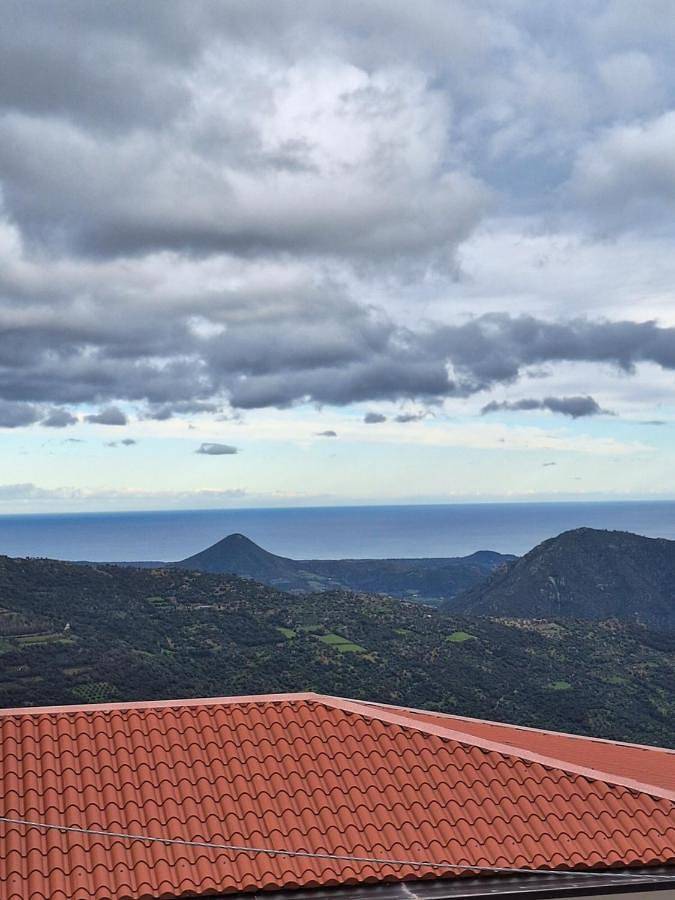 Gîte pour 2 personnes, animaux acceptés à Ulassai - 2