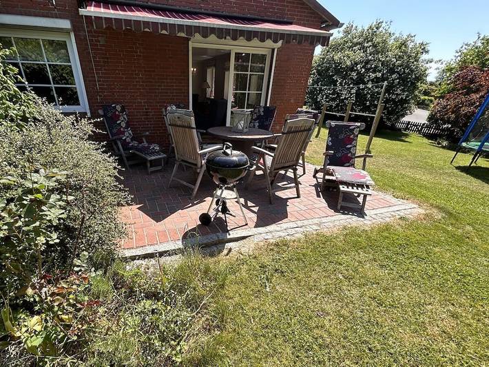 Ferienhaus in Belau mit Schwimmbecken in Belauer See, Belau