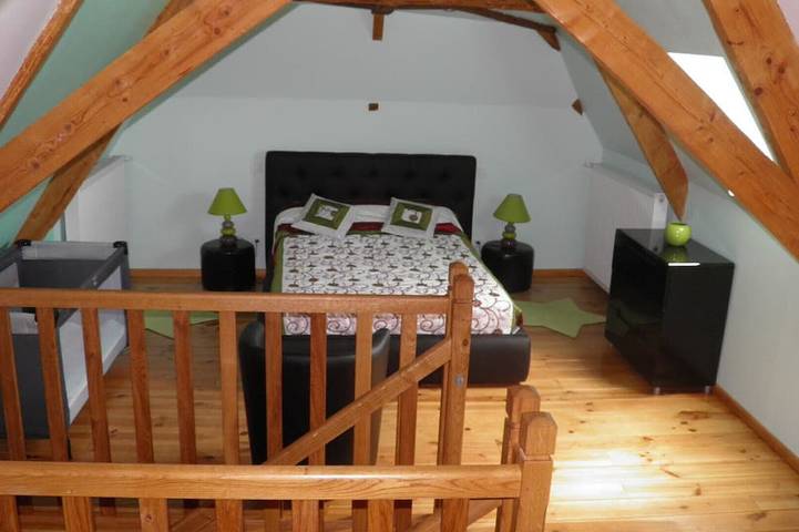 Location de vacances pour 6 personnes, avec terrasse et jardin à Cause-de-Clérans - 4