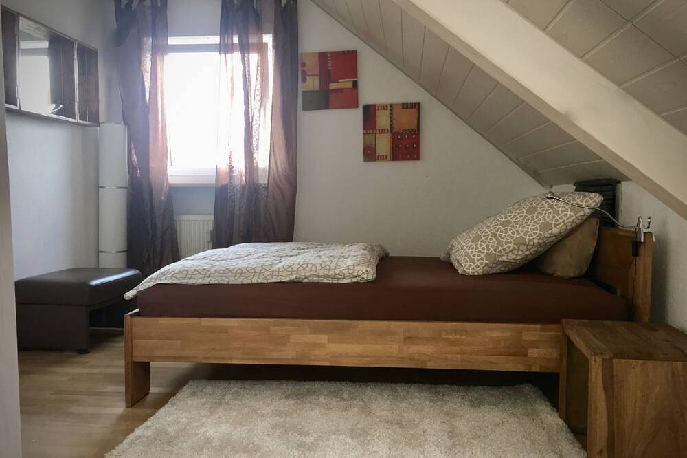 Ganze Wohnung, Ferienwohnung Döllinger nähe Messe Nürnberg in Schwabach, Frankenalb