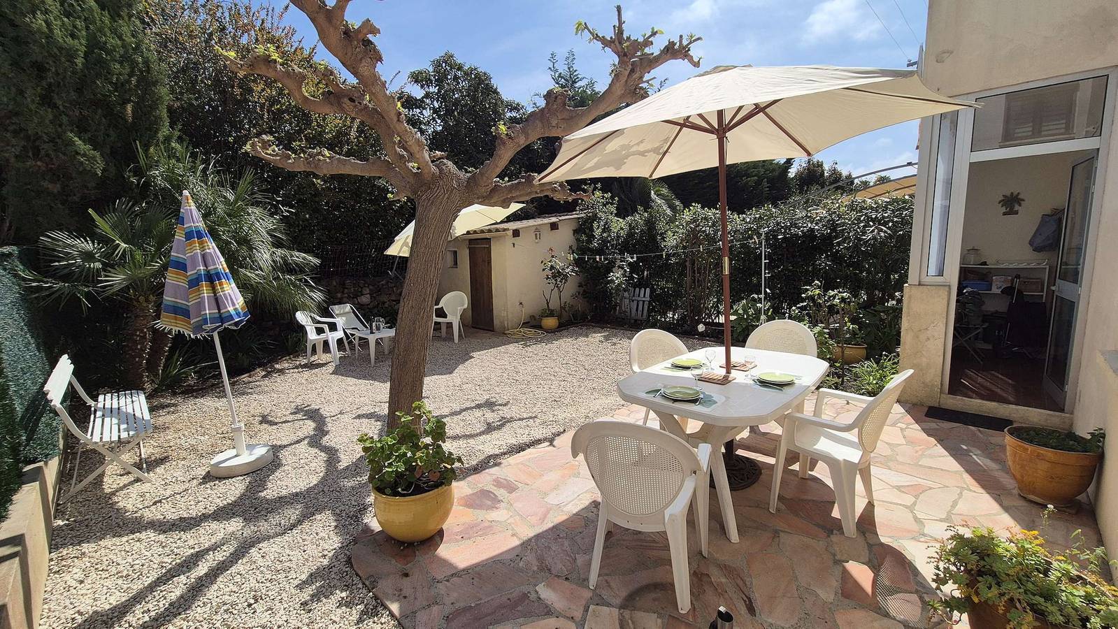 Geheel vakantieappartement, Vakantieappartement voor 4 personen met tuin in Sanary-sur-Mer, Toulon regio