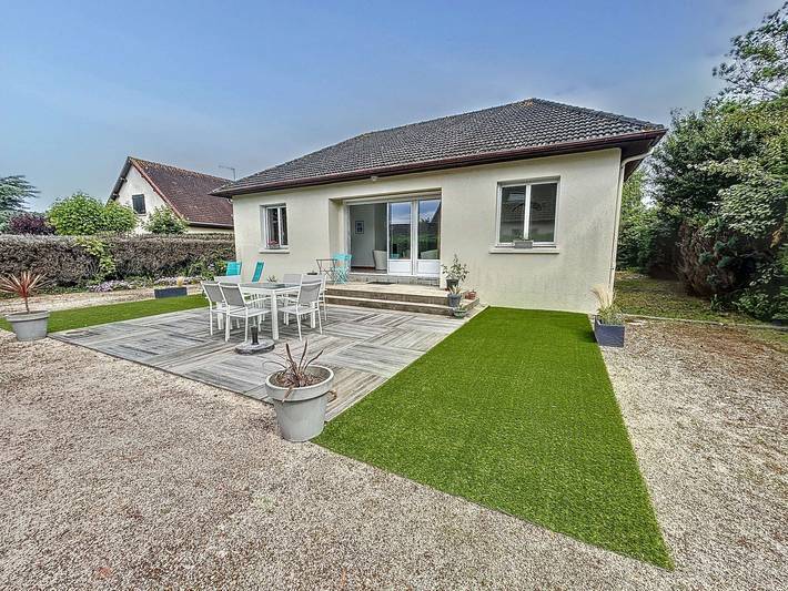 Location de vacances pour 6 personnes, avec jardin dans Carolles Plage - 2