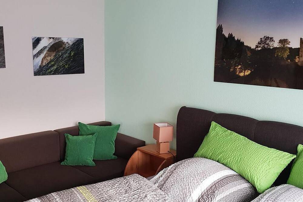 Ganze Wohnung, Ferienwohnung Neumann - Appartement/Fewo, Dusche, Wc, 1 Schlafraum in Buch, Hunsrück
