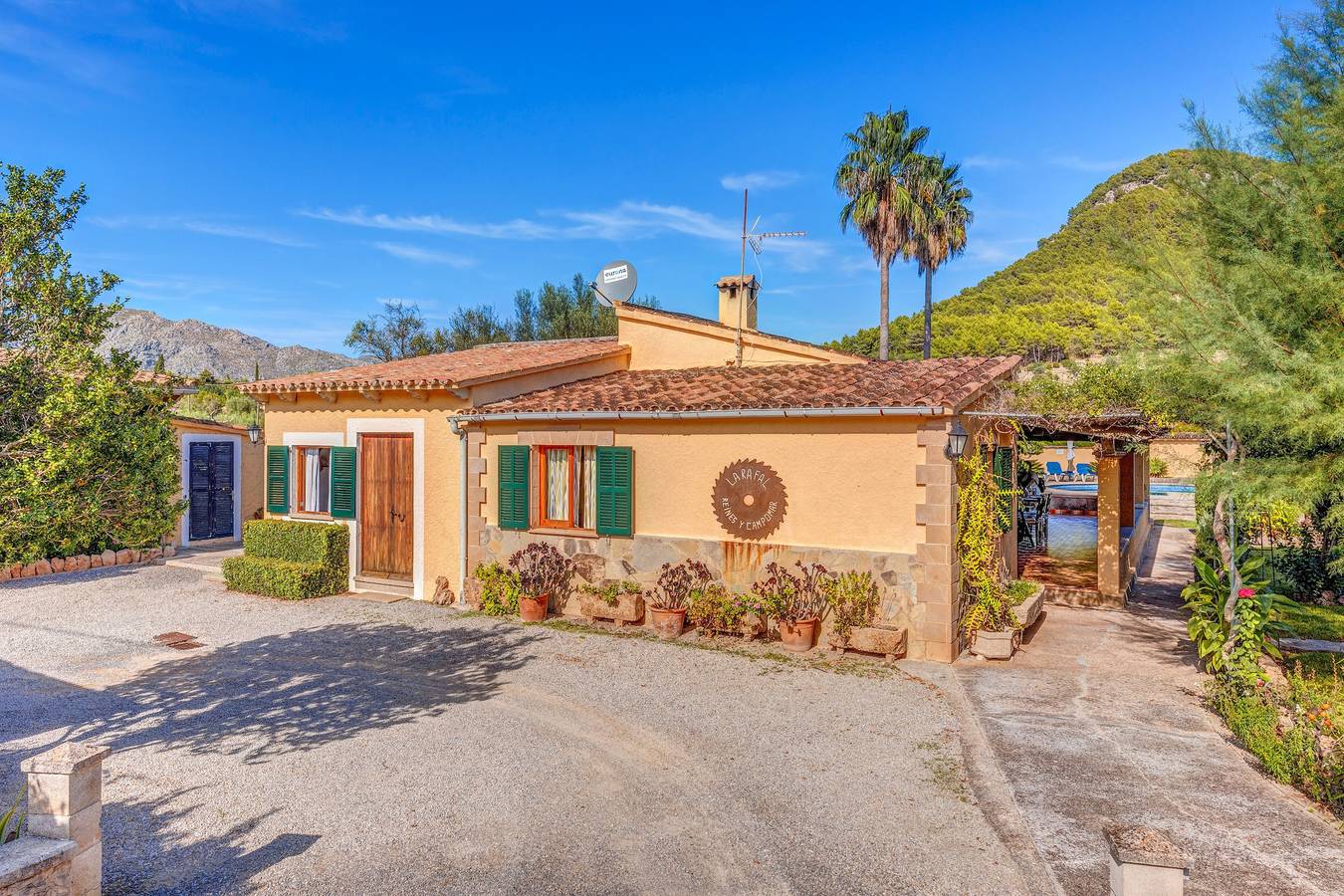 Finca "La Sort Llarga" mit Bergblick, Pool, A/C, Wlan, Terrasse & Garten; Haustierfreundlich in Vall de Colonya, Pollença