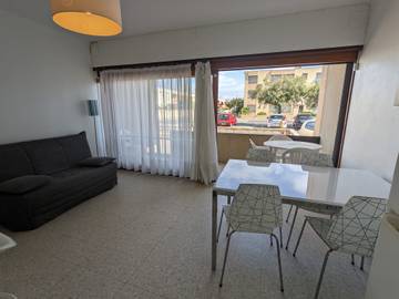 Appartement De Vacances pour 5 Personnes dans Port-la-Nouvelle, Côte d'Améthyste, Photo 1
