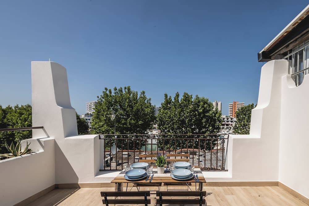 Entire apartment, Terrace with view of the harbor - 5 min to the beach in Misano Adriatico, Rimini Province