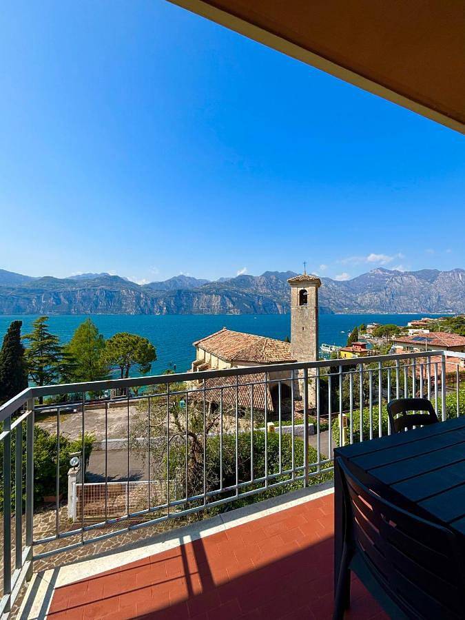 Apartamento de vacaciones para 4 personas, con vistas al lago además de terraza y vistas - 1