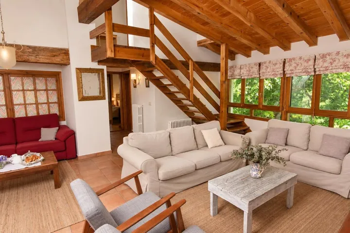 Casa de vacaciones para 15 personas, con vistas y terraza, Se admiten mascotas - 1