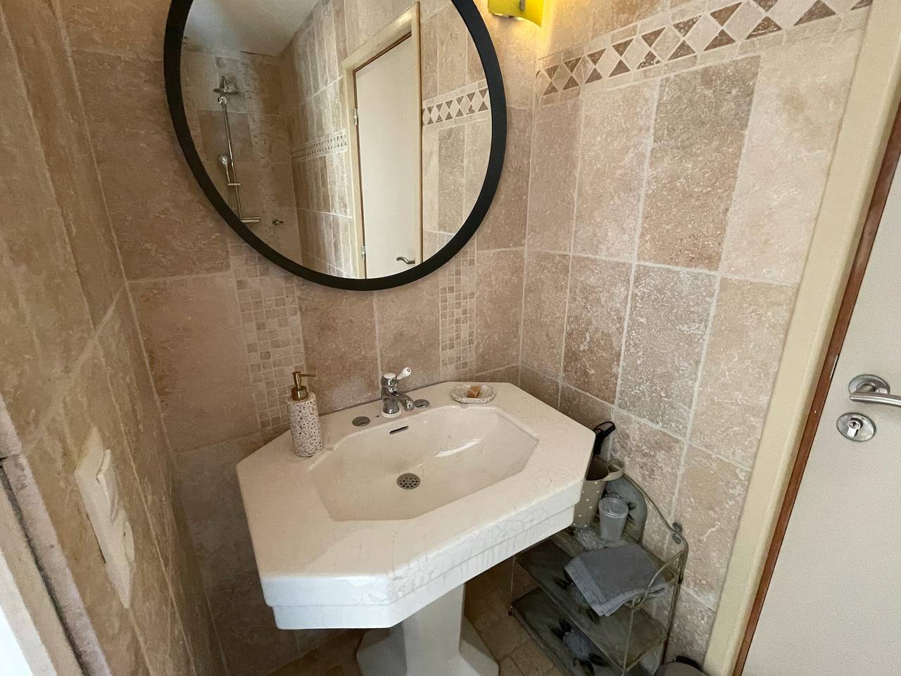 Habitación 'La Bergerie' con piscina compartida, terraza compartida y Wi-Fi in Cheverny, Sologne