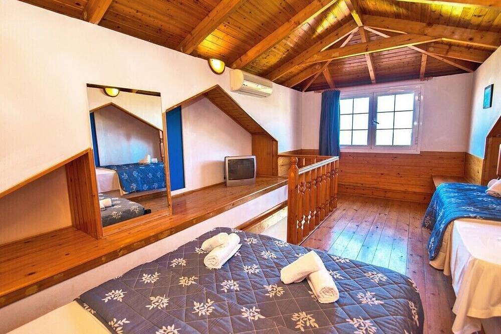 Apartment for 5 People in Keri, Laganas