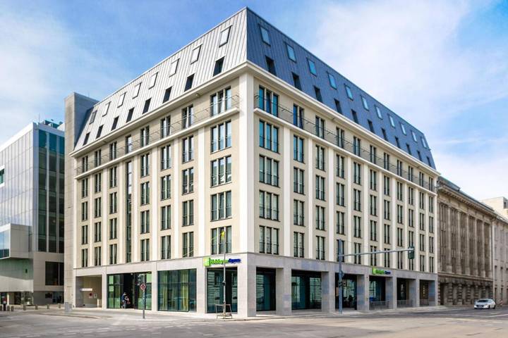 Hotel für 3 Personen, mit Terrasse bei der Museumsinsel Berlin