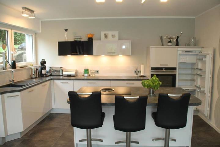 Ferienwohnung für 5 Personen, mit Ausblick und Garten in Stolberg - 4