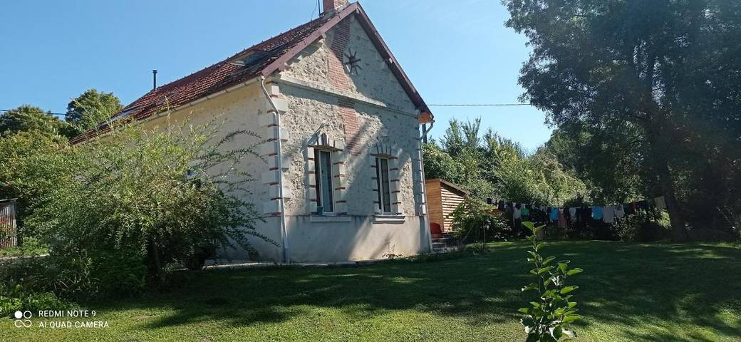 Maison de vacances pour 9 personnes, avec jardin ainsi que terrasse et vue à Baugé-en-Anjou