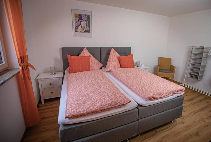 Ferienwohnung für 5 Personen, mit Garten und Ausblick in Burtenbach - 3