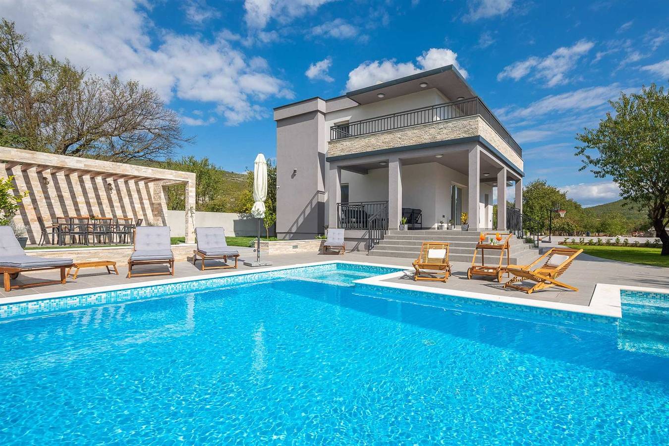 Villa Verde mit Pool in Sinj, Dalmatinisches Zagora