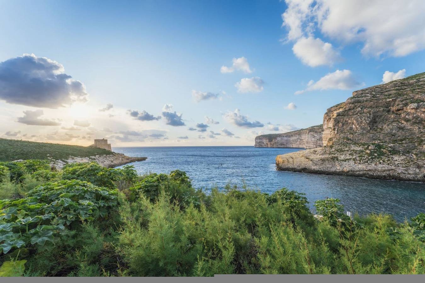 Entire apartment, Xlendi Apartment with Bbq | Close to the Bay in Xlendi, Munxar