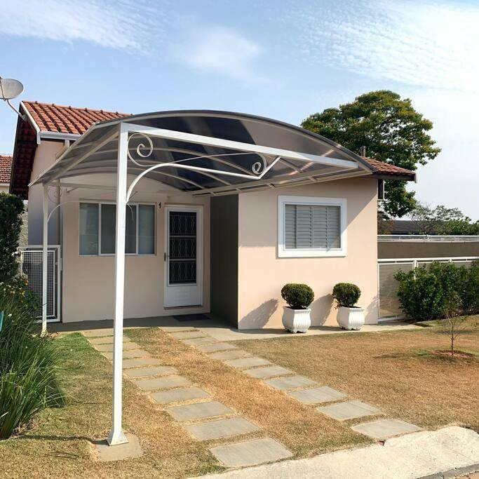 Casas e apartamentos de temporada para 4 pessoas em São Pedro (SP)