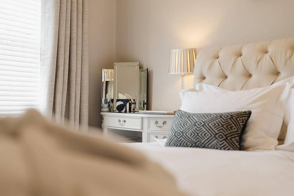 Ganze Wohnung, Apartment-Luxus-Ensuite mit Dusche-Terrasse in Durham, County Durham