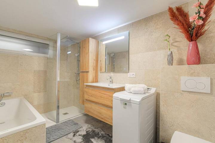 Gîte pour 4 personnes, avec terrasse à Grézieu-la-Varenne - 3