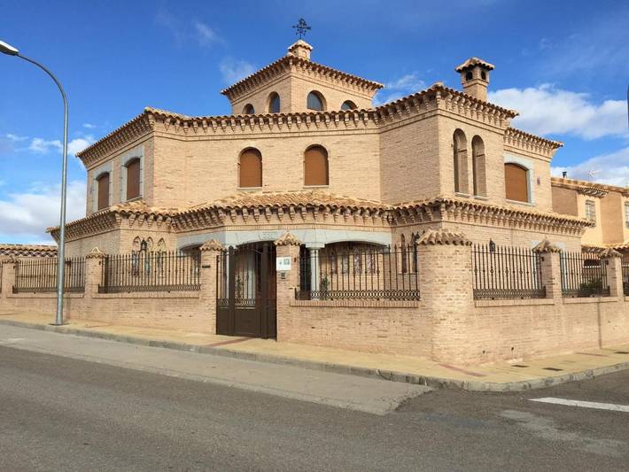 Casa rural para 12 personas, con piscina y piscina para niños además de jardín y jacuzzi, Familias con niños en Provincia de Toledo - 3