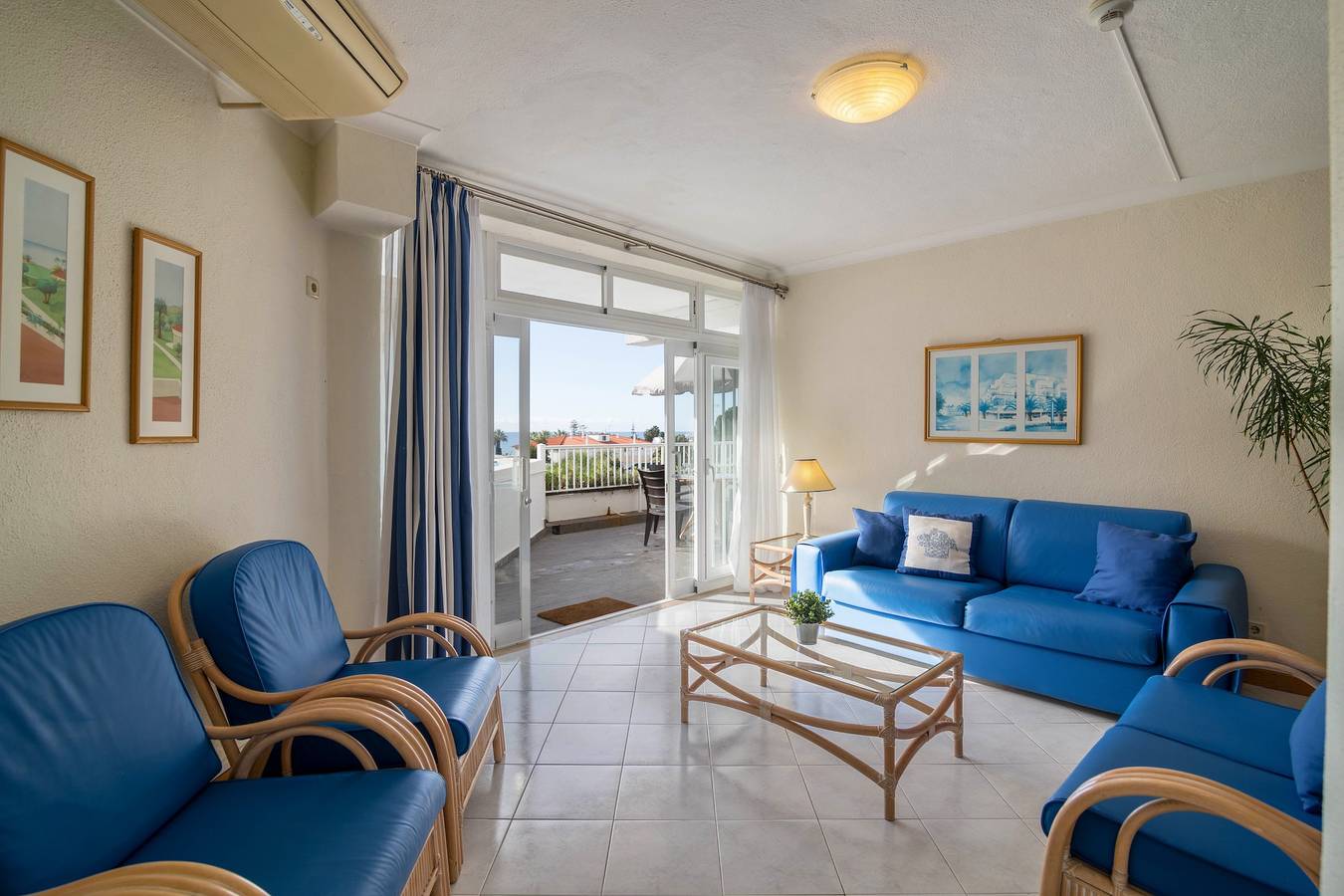 Ganze Wohnung, Ferienwohnung 'Apartamento no Clube Praia da Oura' mit Meerblick in Praia da Oura, Albufeira