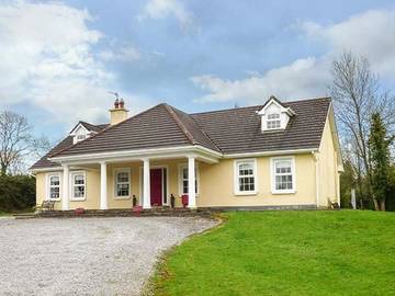 Location de vacances pour 6 personnes, avec jardin à Fermoy