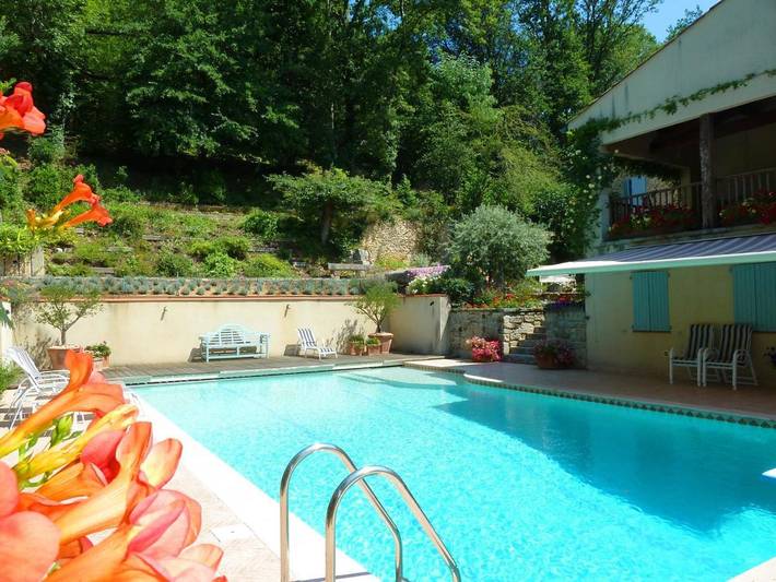 Maison de vacances pour 4 personnes, avec jardin ainsi que vue et piscine, adapté aux familles